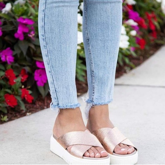 Rose Gold Metallic Chunky Platform Wedge Sandal - Picture 4 of 6